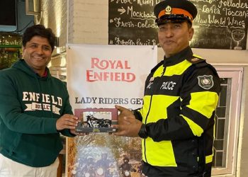 रोयल इन्फिल्डद्वारा  लेडि बाइर्कस् ‘राइडस रोड सेफिटी राइड टेनिङ्ग’ आयोजना