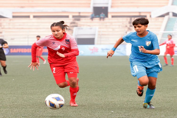 साफ यु–१९ महिला फुटबल च्याम्पियनसिपमा नेपाललाई ४–० गोलले हराउँदै भारत फाइनल पुग्याे