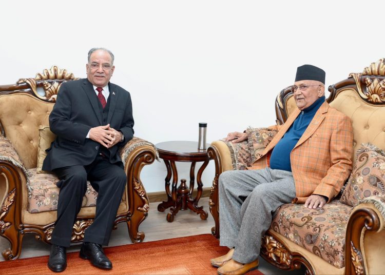 प्रधानमन्त्री  प्रचण्ड र एकीकृत समाजवादीका अध्यक्ष माधव नेपालसँग छुट्टाछुट्टै भेट