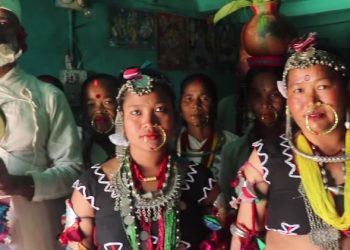 थारू समुदायको इतिहास झल्किने कला प्रदर्शनी  शुरु