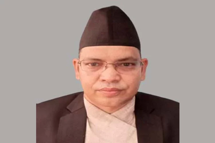 निलम्बित न्यायाधीश भुवन गिरी कारागार चलान