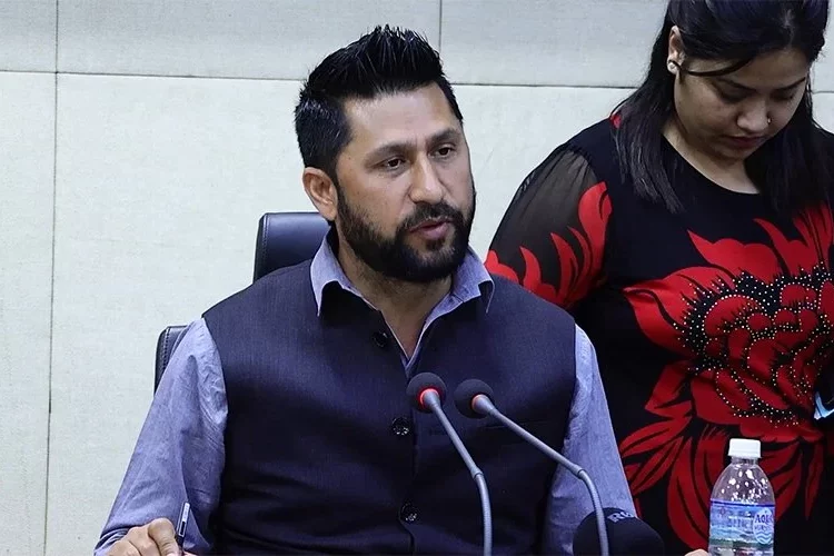 रवि लामिछानेबाट ईलाममा पराजय स्वीकार