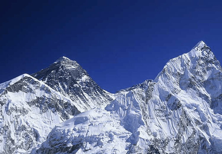 सगरमाथा आरोहणका लागि ४ सय १४ जनाले लिए अनुमति