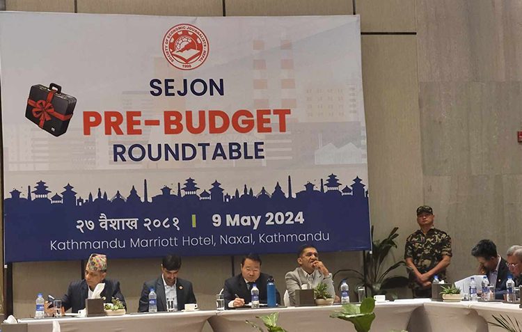 बजेटले अर्थतन्त्रमा देखिएको संकट सम्बोधन गर्नुपर्छ : अर्थमन्त्री पुन