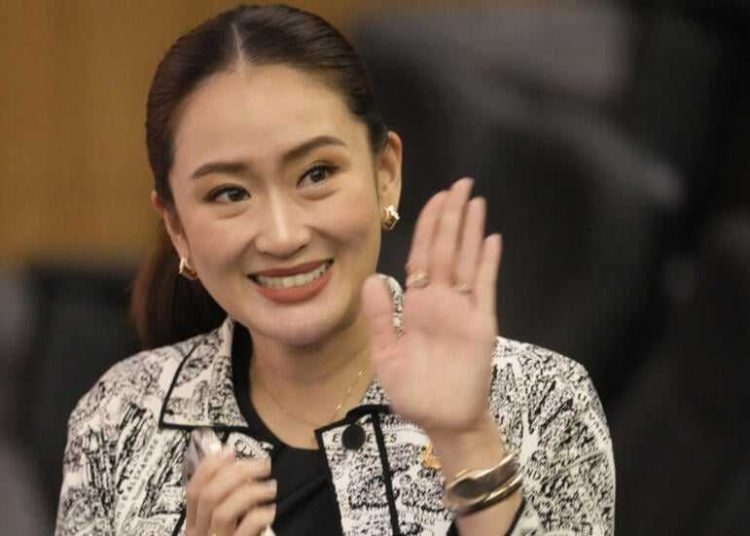 पूर्वप्रधानमन्त्री थाक्सिन सिनावात्राकी छोरी पेटोङ्टार्न सिनावात्रालाई प्रधानमन्त्रीको उम्मेदवार बनाउने घोषणा