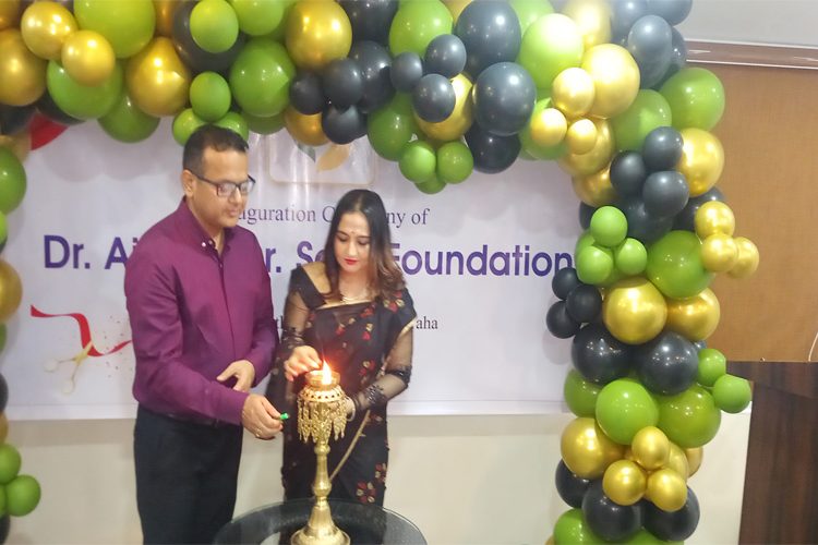 एक चिकित्सक दम्पत्तीले एक करोड रुपियाँ अक्षय कोष बनाउने गरि ट्रष्ट घोषणा