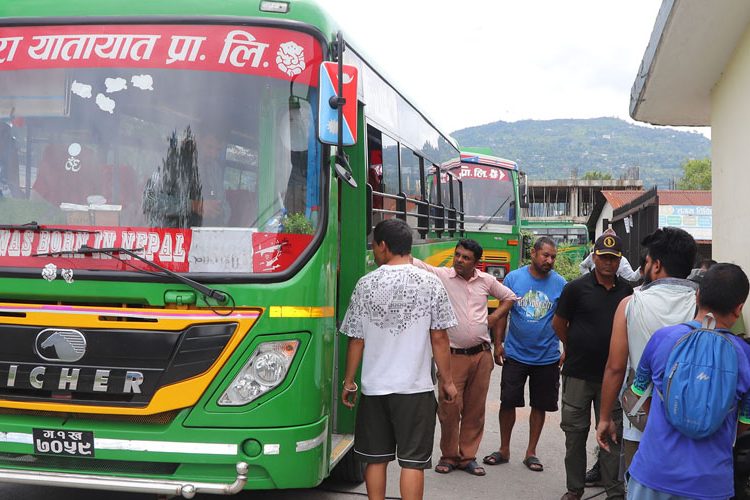 सार्वजनिक यातायातको प्रदूषण जाँच सुरु