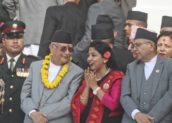 हेर्नुहोस् इन्द्रजात्राको रौनक तस्बिरमा