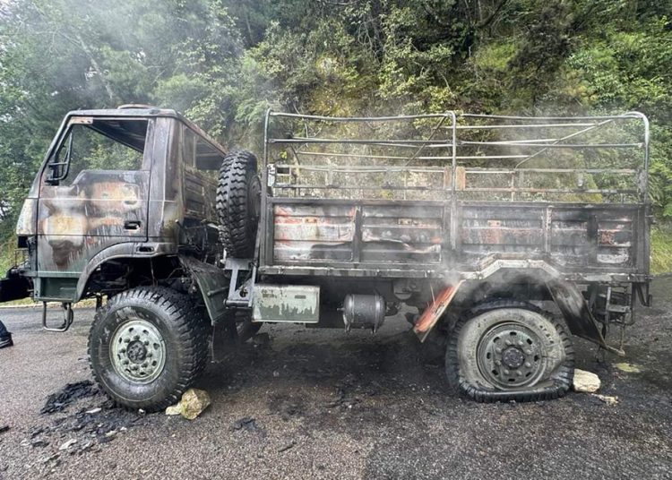 गुडिरहेको नेपाली सेनाको ट्रकमा आगलागी