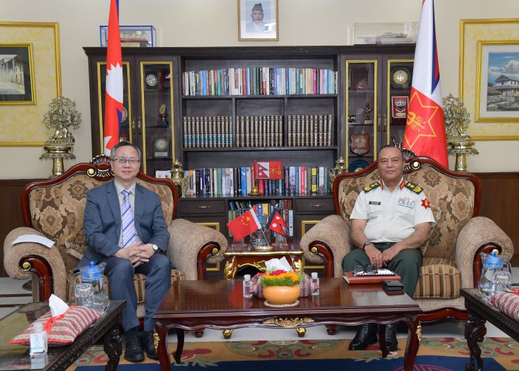 प्रधानसेनापति सिग्देल र चीनका राजदूत सङबीच भेटघाट