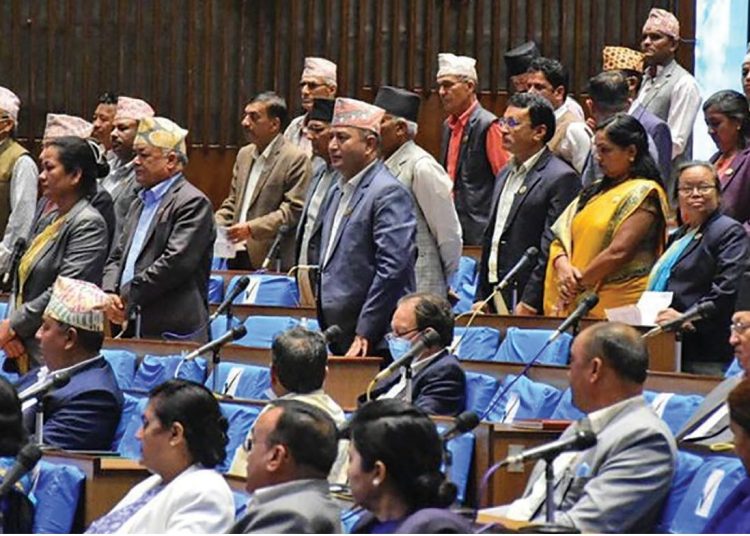 देश अराजकताको दलदलमा फस्यो
