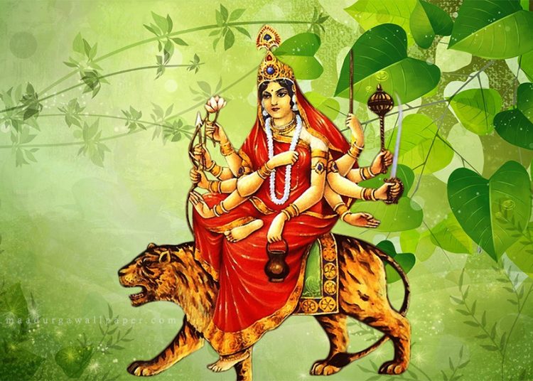 नवदुर्गामध्येकी तेस्रो देवी चन्द्रघण्टाले हातमा चन्द्रमाको आधार