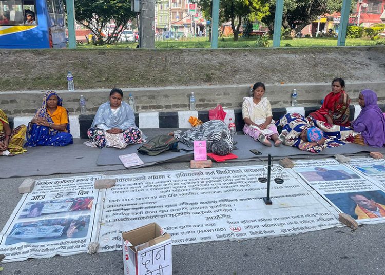न्याय माग्दै आन्दोलन गरिरहेकी रुबि खानसहित ७ जना पक्राउ
