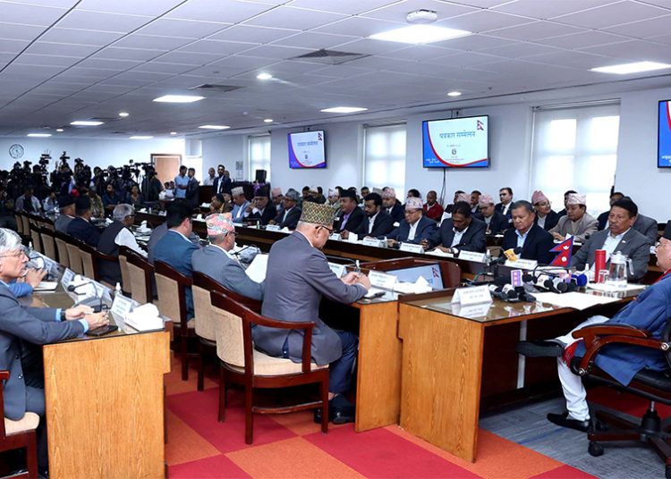 प्रधानमन्त्री ओलीद्वारा गृहमन्त्रीको बचाउ