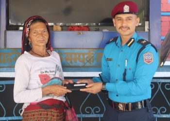 ६ थान मोबाइल फेला पारी सम्बन्धित धनीलाई फिर्ता