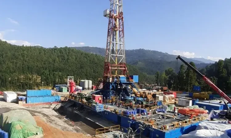 दैलेखमा  ग्यास रहेको हुन सक्ने सङ्केतहरू भेटिए