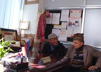 भाषाप्रेमीहरूले भेटे मेयर डंगाेल र उपमेयर शाक्य