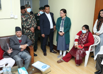 राष्ट्रपति पौडेलको स्वास्थ्य अवस्थाबारे बुझ्न प्रधानमन्त्री ओली अस्पताल पुगे