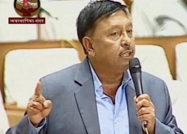  एनआरएनहरुलाई भिसा दिने प्रावधान गलत : सांसद गिरी