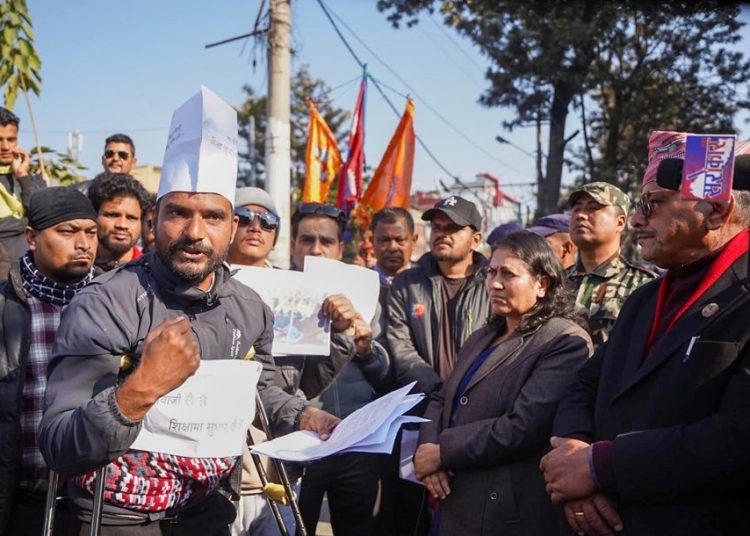 नेत्र चापागाईंकाे आन्दोलन स्थगित