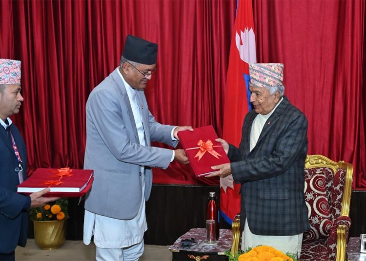 राष्ट्रपति समक्ष महान्यायाधिवक्ताको प्रतिवेदन पेस