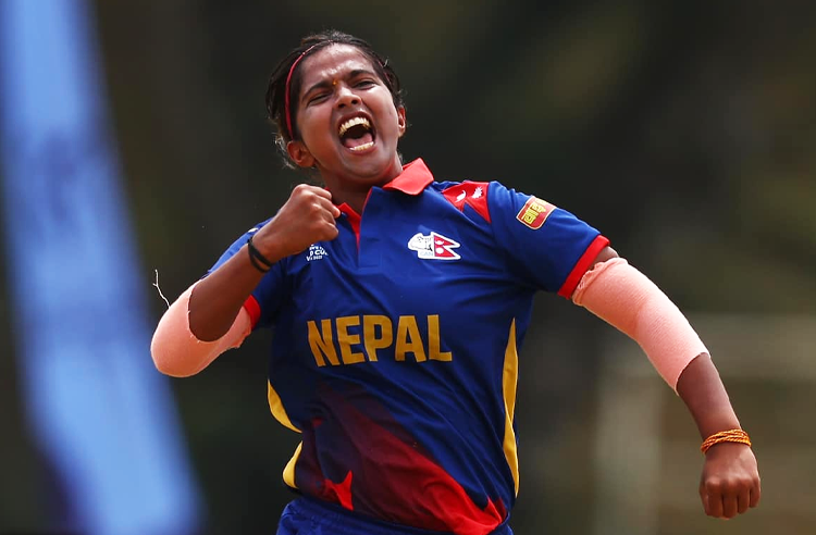 प्लेअफका खेलमा सर्वाधिक विकेट लिने बलर पूजा महतो