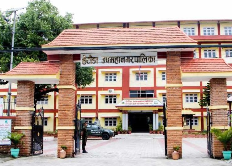 हेटौंडाको फोहोर संकलन गर्न उच्च अदालतले रोक्यो