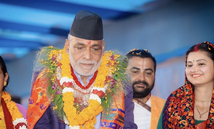 रोजगारीमा वृद्धिमा टेवा पुग्ने : मन्त्री अधिकारी