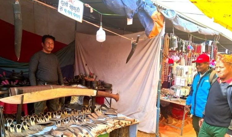 याे हाे १ लाख एघार १ सय एघार रूपैँया पर्ने खुकुरी