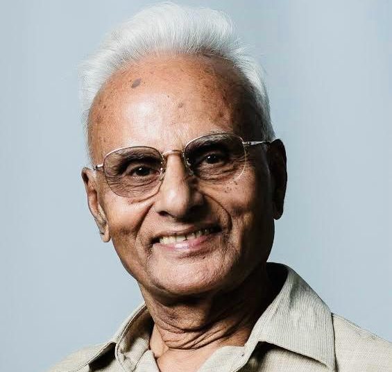 रेखा-पवन स्रष्टा सम्मान कालीप्रसाद रिजाललाई