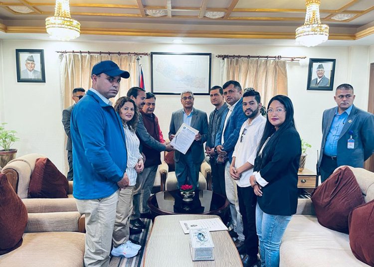 पत्रकारलाई निसाना बनाउनेहरूलाई कारबाही गर्ने