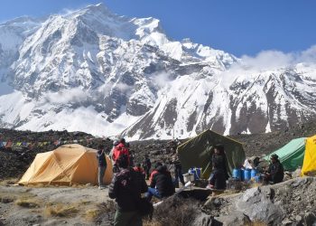 हिमाल आरोहणका लागि आरोहण अनुमति दिन सुरु