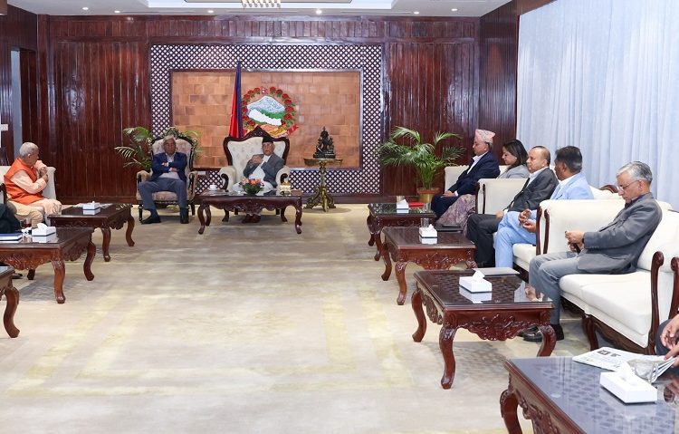सत्तारूढ दलहरूको बैठक बस्याे