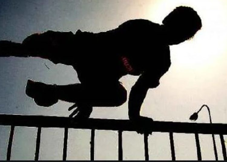 मिर्चैयास्थित ईलाका प्रहरीबाट थुनुवा फरार