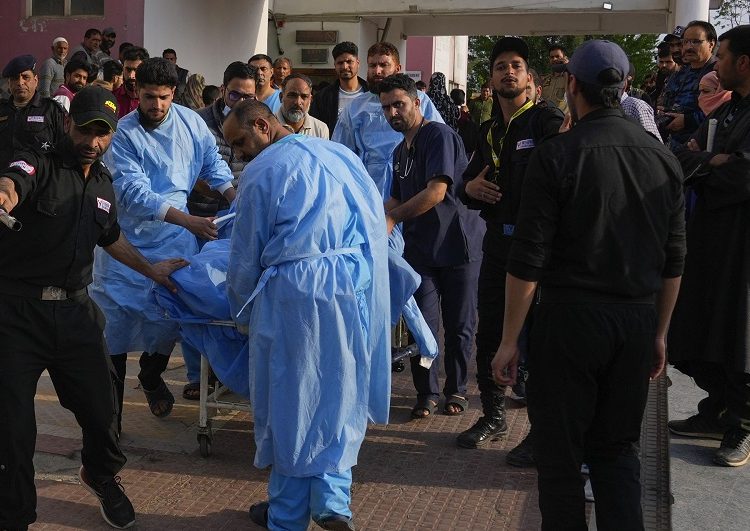 कश्मीर हत्याका दाेषीकाे खोजीमा भारत