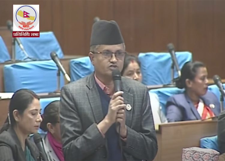 शिक्षा विधेयकबारे संसद्मा शिक्षामन्त्रीको जवाफ माग