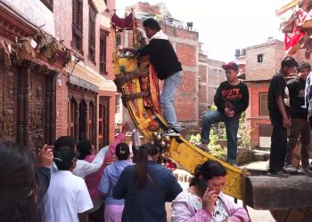 बिस्का जात्रामा भैरव र भद्रकालीको पूजाआजा
