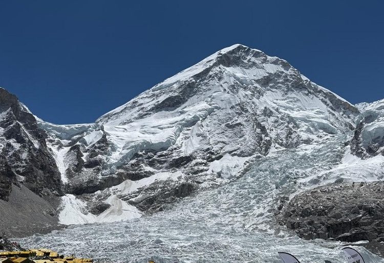 सगरमाथासहितका विभिन्न हिमाल आरोहण जारी