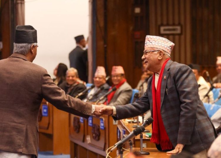 गभर्नर नियुक्ति : देउवामाथि दबाब बढाउँदै ओली