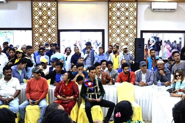 राजावादीको आन्दोलन बैठक भाँडियो