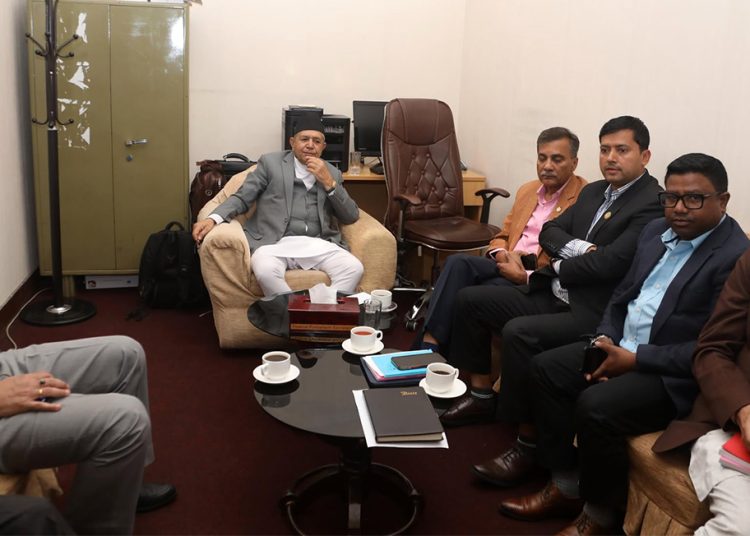 गृहमन्त्री रमेश लेखकलाई बोल्न दिन तयार