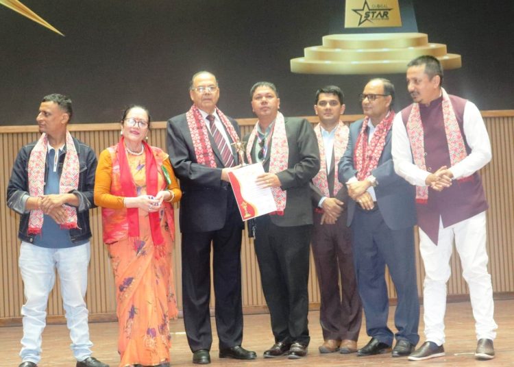 पत्रकार नवराज बजगाईलाई उत्कृष्ट शव्द रचना अवार्ड