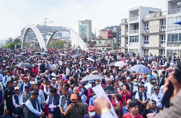 शिक्षा विधेयकमा शिक्षक-कर्मचारीमैत्री प्रावधानहरू समावेश गर्न नचाहेको आरोप