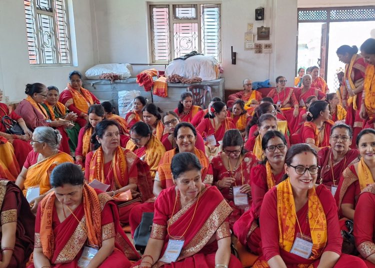 दुई सयभन्दा बढी महिलाद्वारा  सामूहिक सामूहिक स्तोत्र पाठ