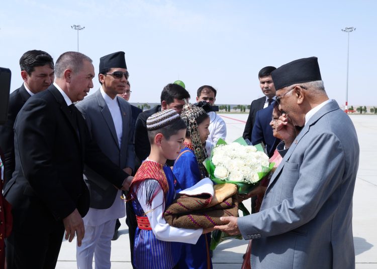 प्रधानमन्त्री ओली तुर्कमेनिस्तान पुगे