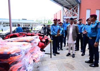 गृहमन्त्री रमेश लेखकद्वारा काठमाडौं उपत्यका प्रहरी कार्यालयको निरीक्षण तथा निर्देशन