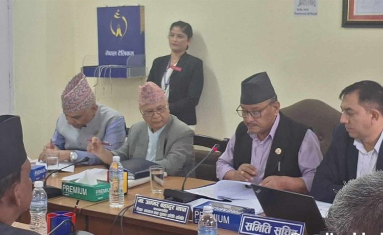 शिक्षकको कार्यसम्पादन मूल्यांकन अंक घटाएर ८० प्रतिशत बनाउने प्रस्ताव
