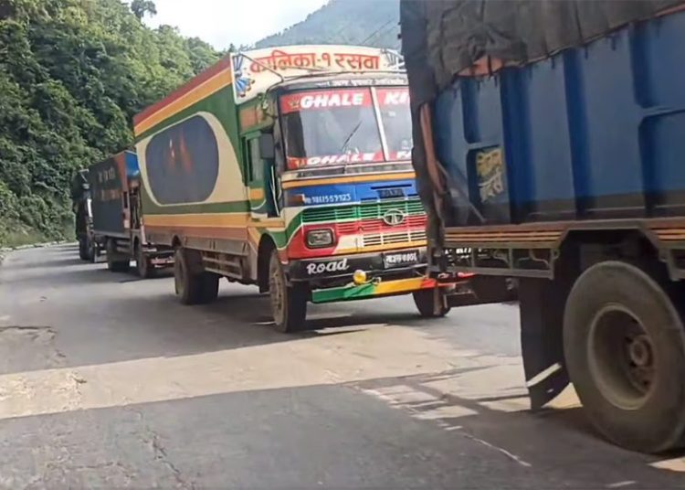 नागढुंगा-मुग्लिन सडक दुई तर्फी सञ्चालनमा