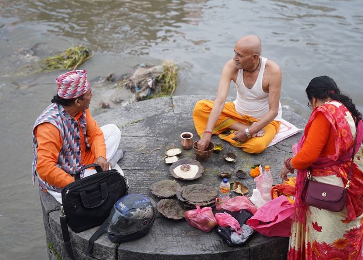 आजदेखि सोह्रश्राद्ध सुरु