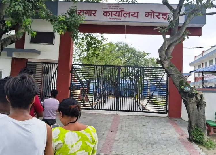 मोरङमा कैदीबन्दी छुटाउन हुलहुज्जत